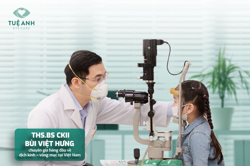 BÁC SĨ BÙI VIỆT HƯNG: HÀNH TRÌNH HƠN 15 NĂM GẮN BÓ CÙNG NHÃN KHOA VIỆT NAM