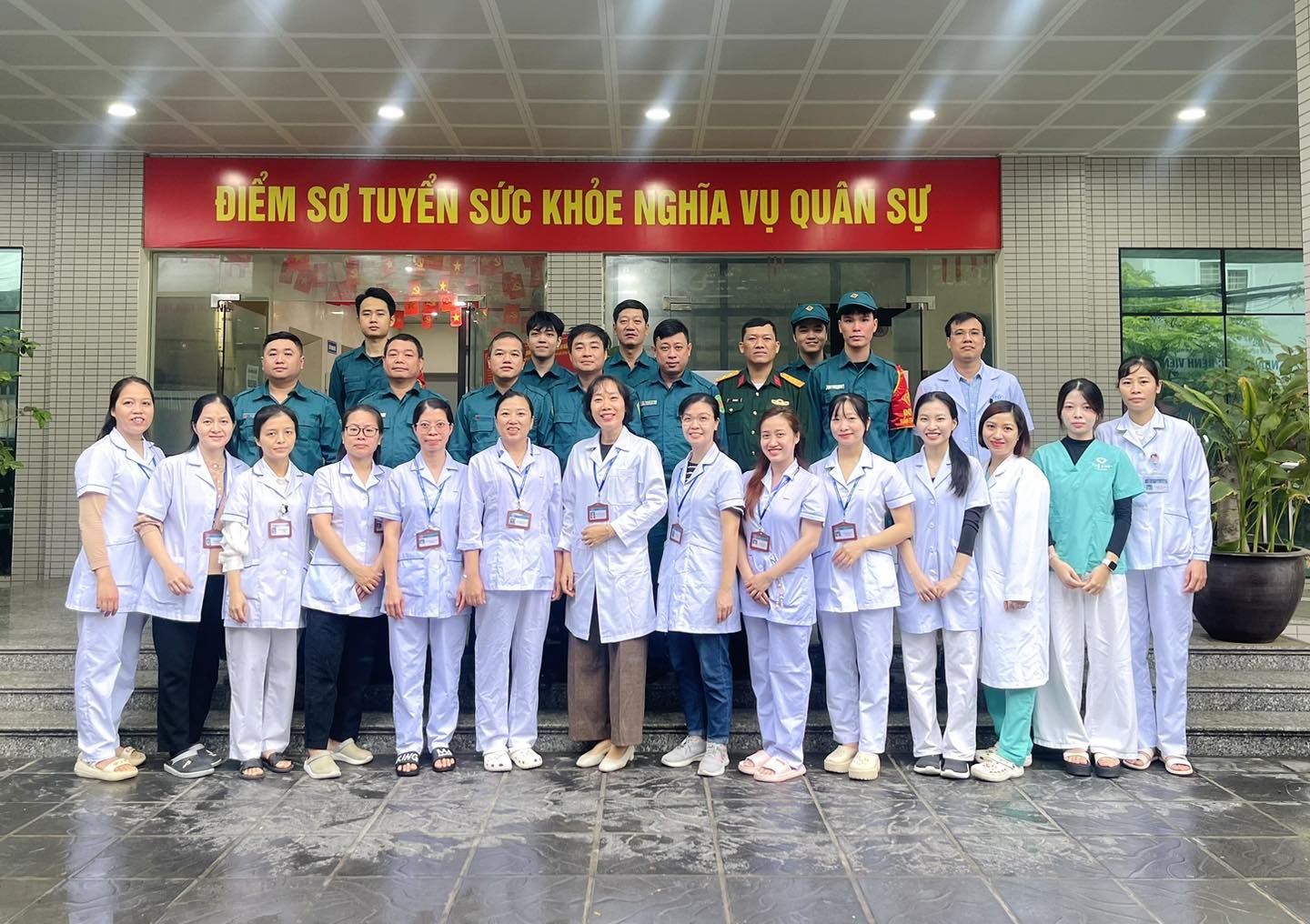 Phòng khám Mắt Tuệ Anh phối hợp Trạm Y tế Phường Bạch Mai tham gia khám sơ tuyển nghĩa vụ quân sự năm 2026