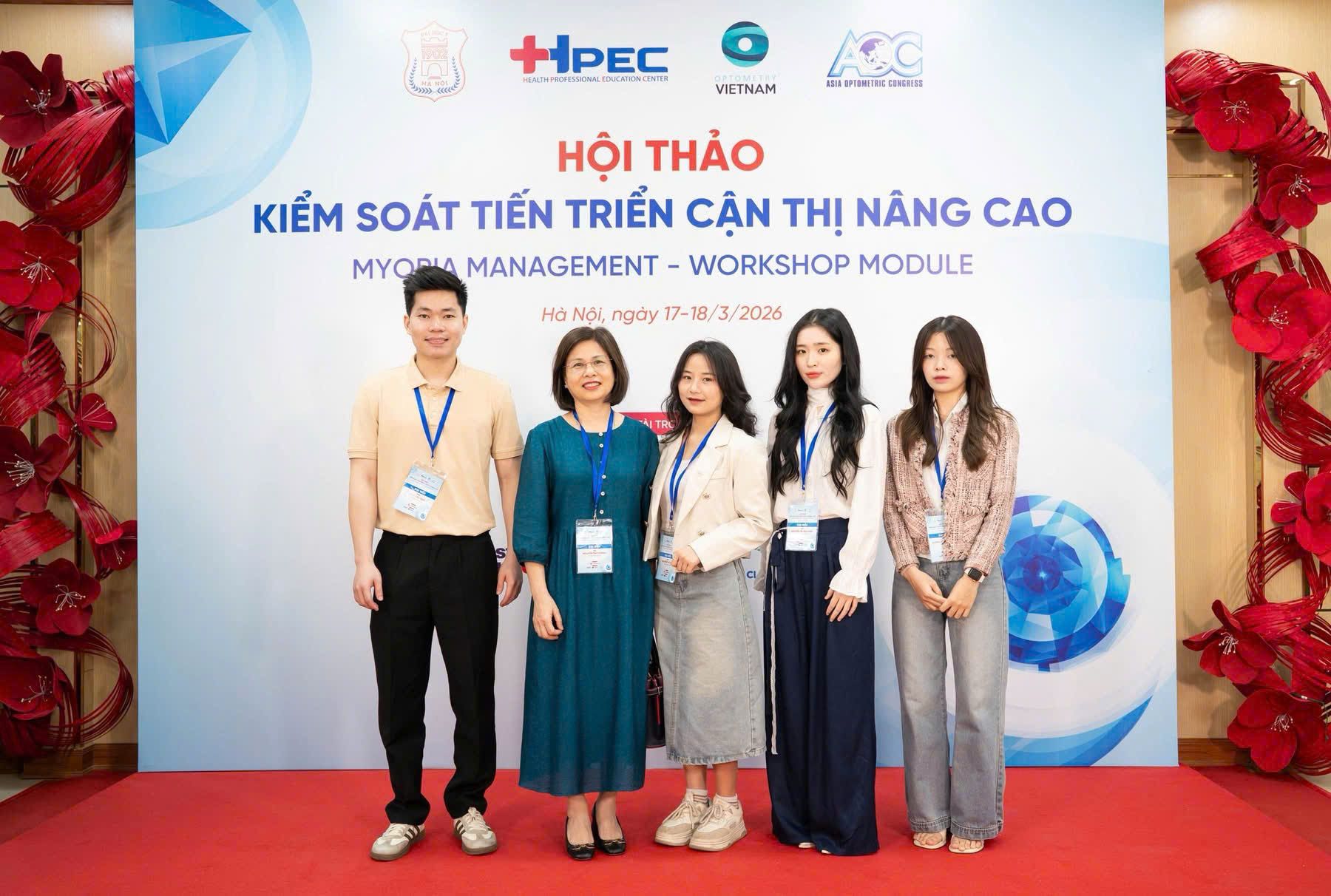 Đội ngũ chuyên môn Tuệ Anh cập nhật công nghệ mới - nâng cao chất lượng điều trị tại hội thảo kiểm soát cận thị nâng cao