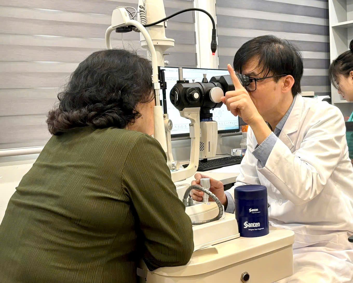 Hành trình xóa bỏ nỗi lo, tìm lại đôi mắt sáng của bác sĩ Vũ Cao Ngọc